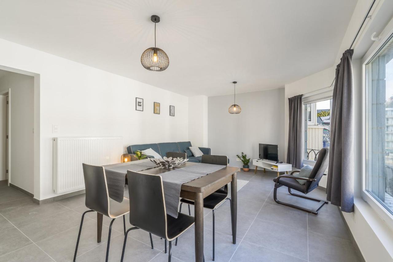 Delightful Family Apartment At Only 50 Meters From The Beach / Panne A Cote De Panne Esterno foto